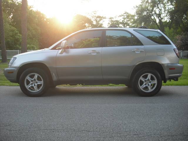 Lexus RX 300 2000 photo 0