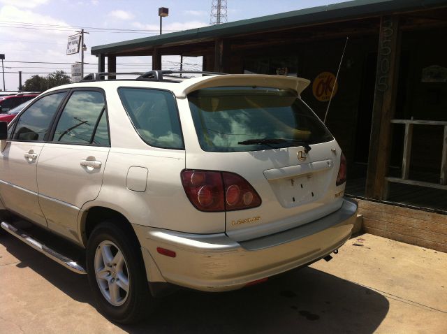 Lexus RX 300 2000 photo 2