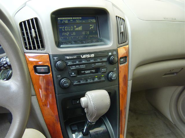 Lexus RX 300 2000 photo 8