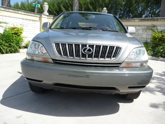 Lexus RX 300 2001 photo 2