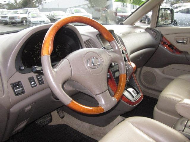 Lexus RX 300 2001 photo 3