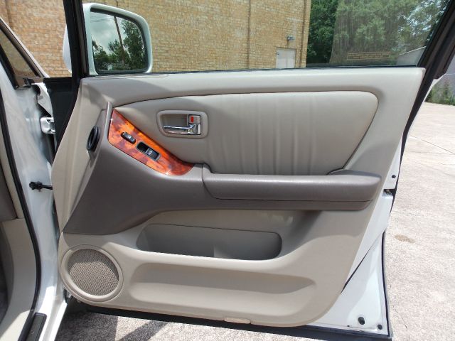 Lexus RX 300 2001 photo 13