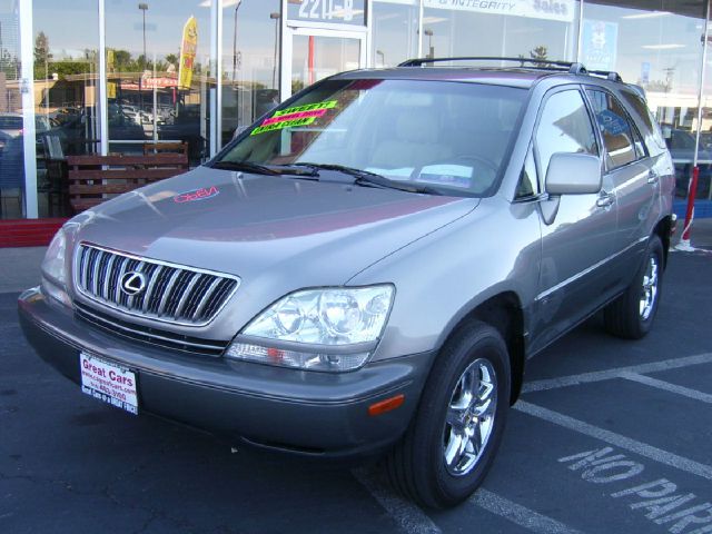 Lexus RX 300 2003 photo 2