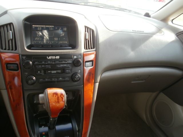 Lexus RX 300 2003 photo 2