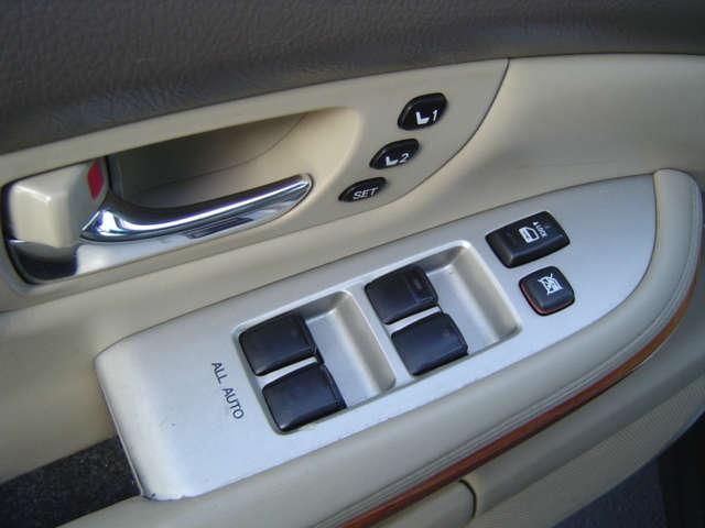 Lexus RX 330 2006 photo 11