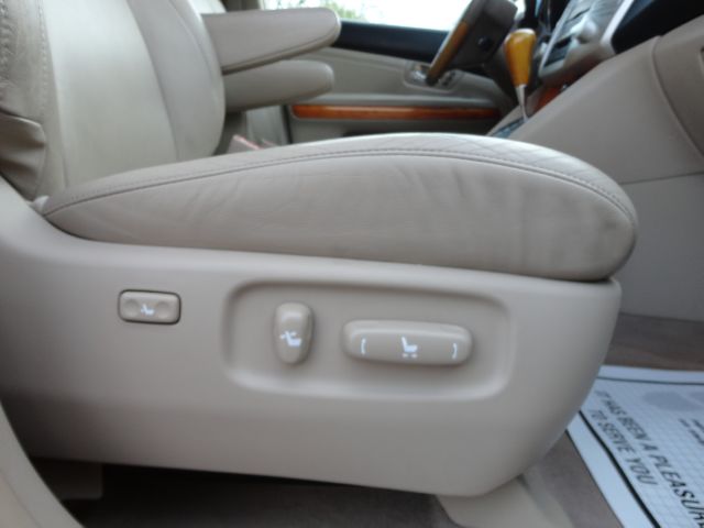 Lexus RX 330 2006 photo 2