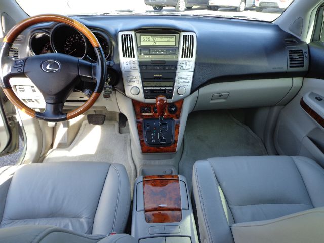 Lexus RX 330 2006 photo 17