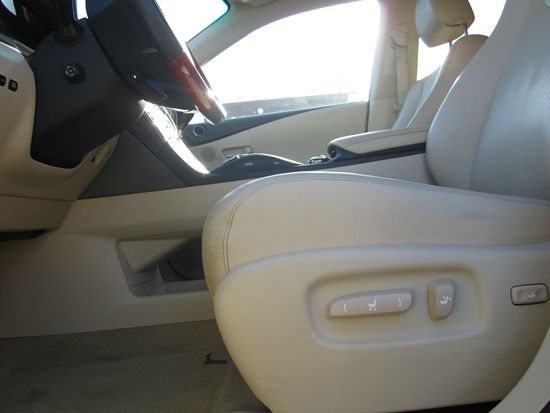 Lexus RX 450h 2010 photo 17