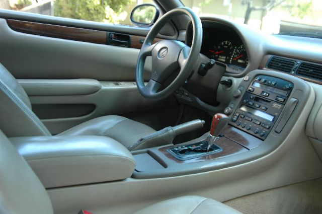 Lexus SC 400 1999 photo 11