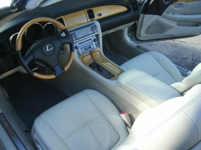 Lexus SC 430 2002 photo 2