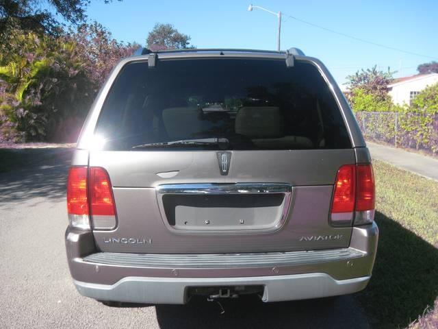 Lincoln Aviator 2003 photo 2