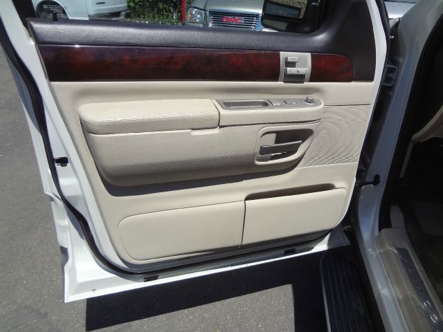 Lincoln Aviator 2003 photo 20