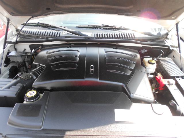 Lincoln Aviator 2003 photo 1