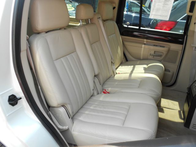 Lincoln Aviator 2003 photo 9