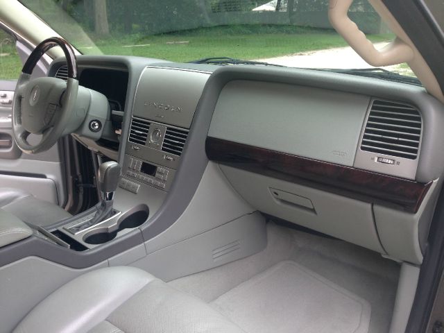 Lincoln Aviator 2003 photo 24