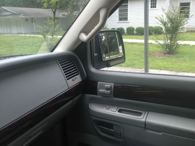 Lincoln Aviator 2003 photo 28