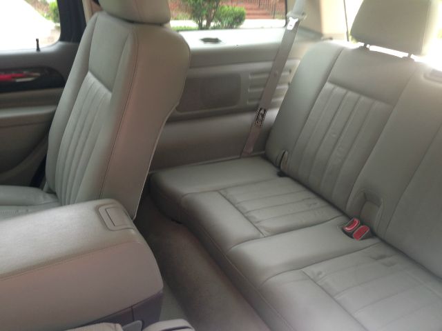 Lincoln Aviator 2003 photo 35