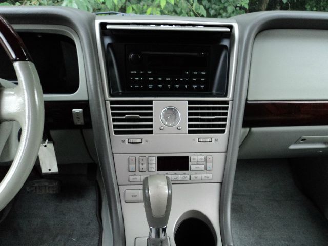 Lincoln Aviator 2003 photo 17