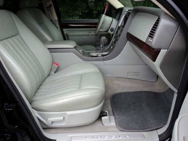 Lincoln Aviator 2003 photo 3