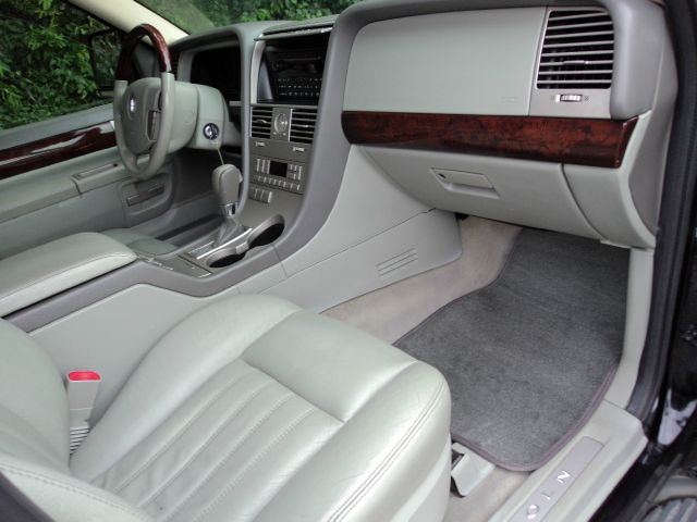 Lincoln Aviator 2003 photo 52