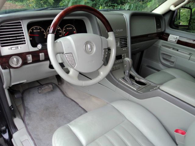 Lincoln Aviator 2003 photo 8