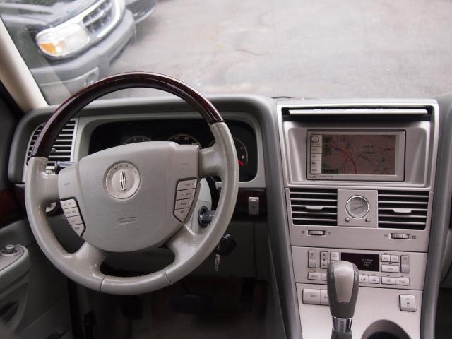 Lincoln Aviator 2003 photo 2