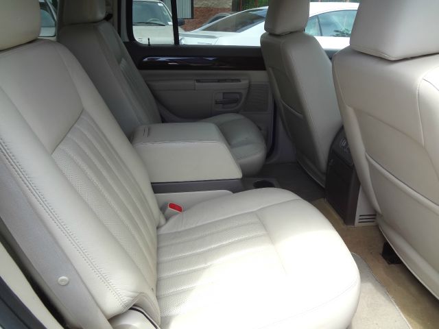 Lincoln Aviator 2004 photo 13