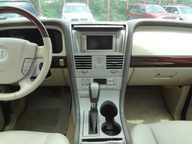 Lincoln Aviator 2004 photo 21