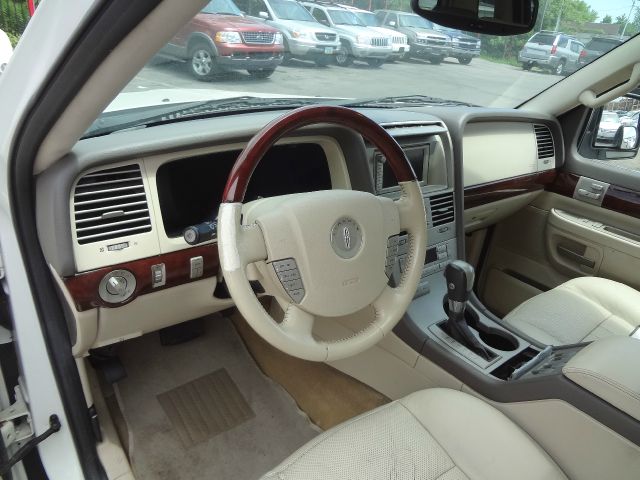 Lincoln Aviator 2004 photo 8