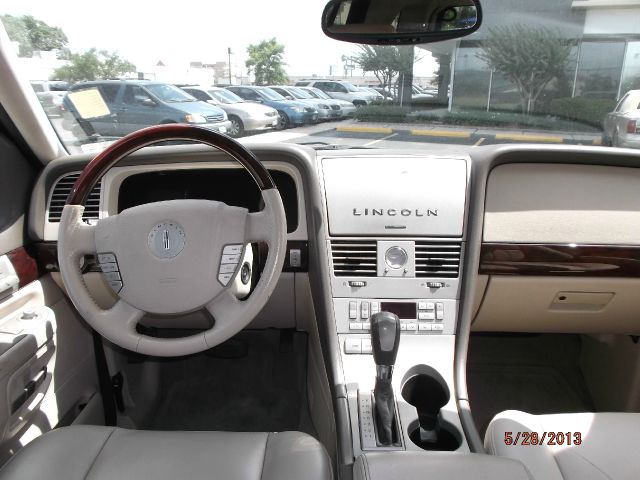 Lincoln Aviator 2004 photo 1