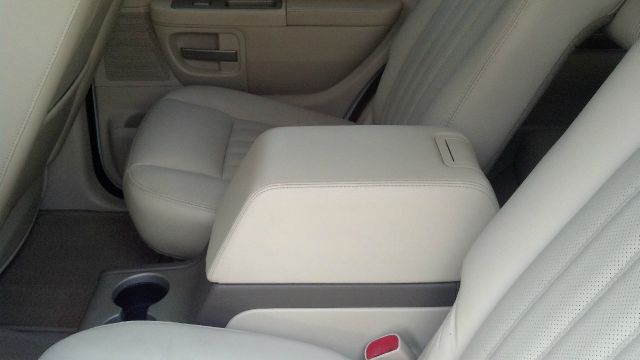 Lincoln Aviator 2004 photo 2