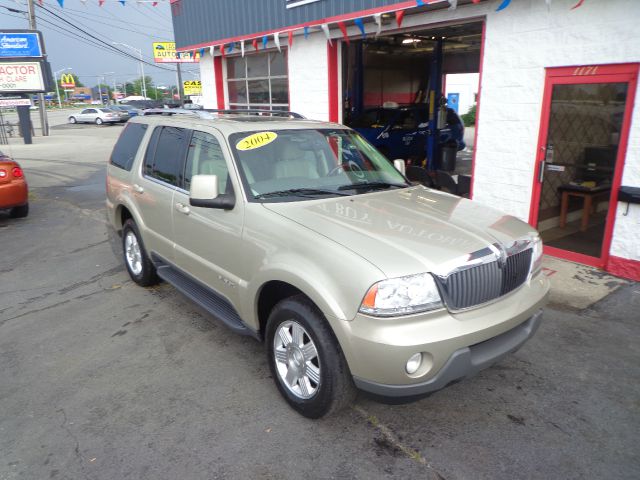 Lincoln Aviator 2004 photo 1