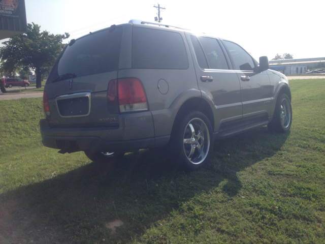 Lincoln Aviator 2004 photo 2