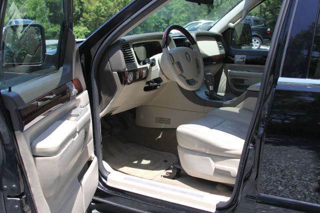 Lincoln Aviator 2004 photo 10