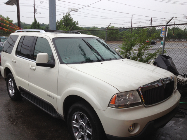 Lincoln Aviator 2004 photo 1