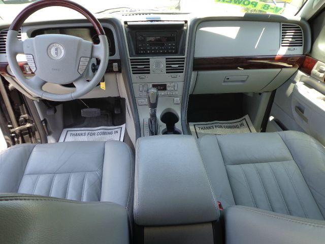 Lincoln Aviator 2005 photo 10