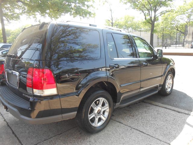 Lincoln Aviator 2005 photo 9