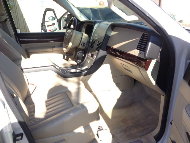 Lincoln Aviator 2005 photo 14