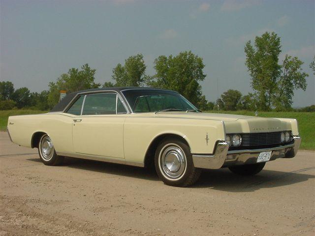 Lincoln Continental 1966 photo 1