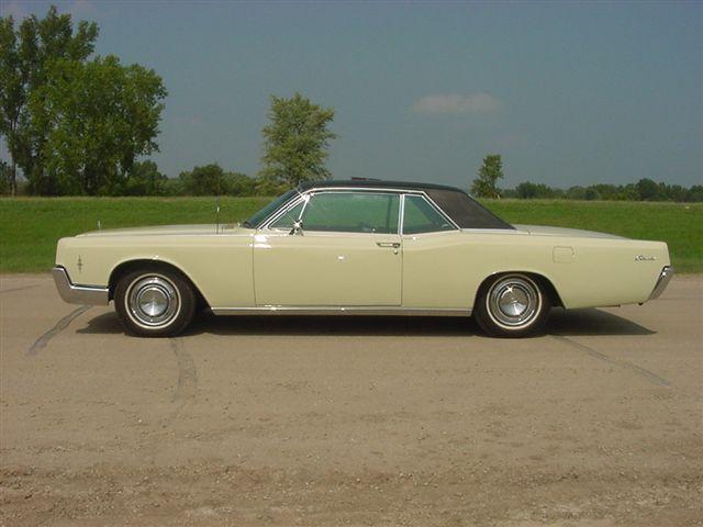 Lincoln Continental 1966 photo 4