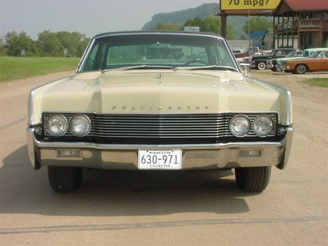 Lincoln Continental 1966 photo 5