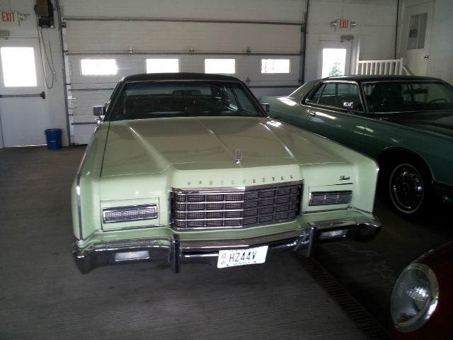 Lincoln Continental 1973 photo 4