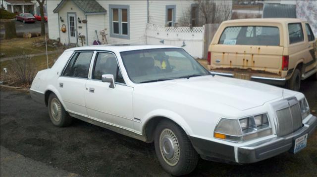 Lincoln Continental 1986 photo 1