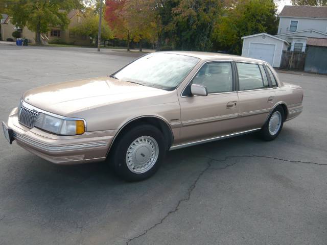Lincoln Continental 1992 photo 0