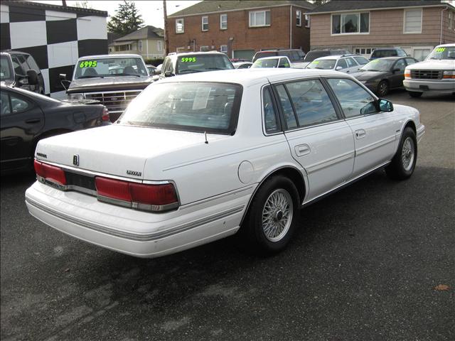 Lincoln Continental 1992 photo 1