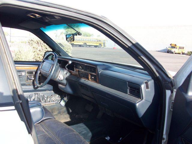 Lincoln Continental 1992 photo 2