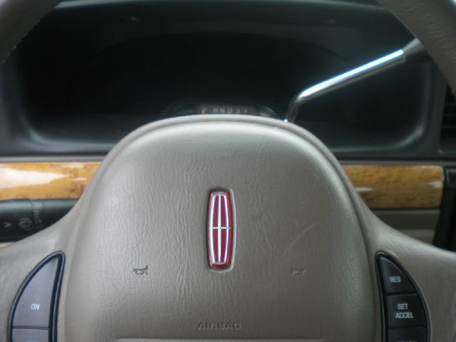 Lincoln Continental 1999 photo 1