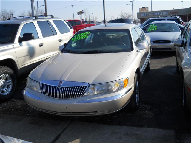 Lincoln Continental Base Sedan