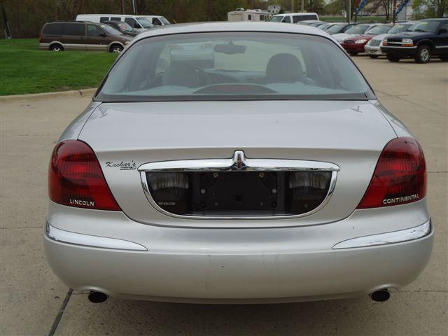 Lincoln Continental 2000 photo 2