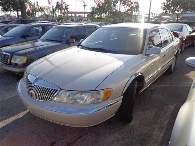 Lincoln Continental 2000 photo 1